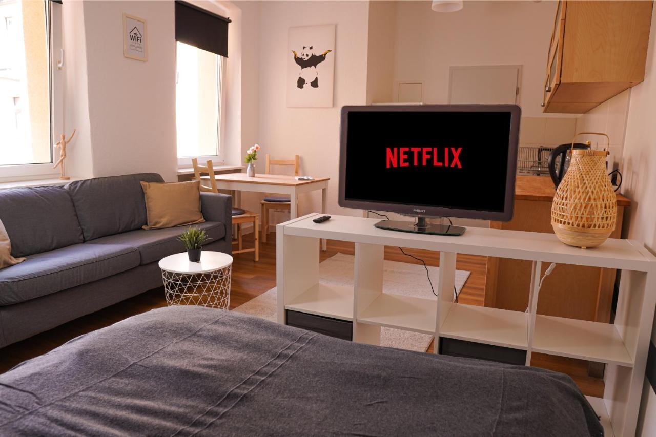 Fullhouse - Halle - T28 - Panda Apartment Bagian luar foto