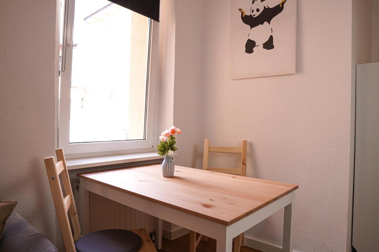 Fullhouse - Halle - T28 - Panda Apartment Bagian luar foto
